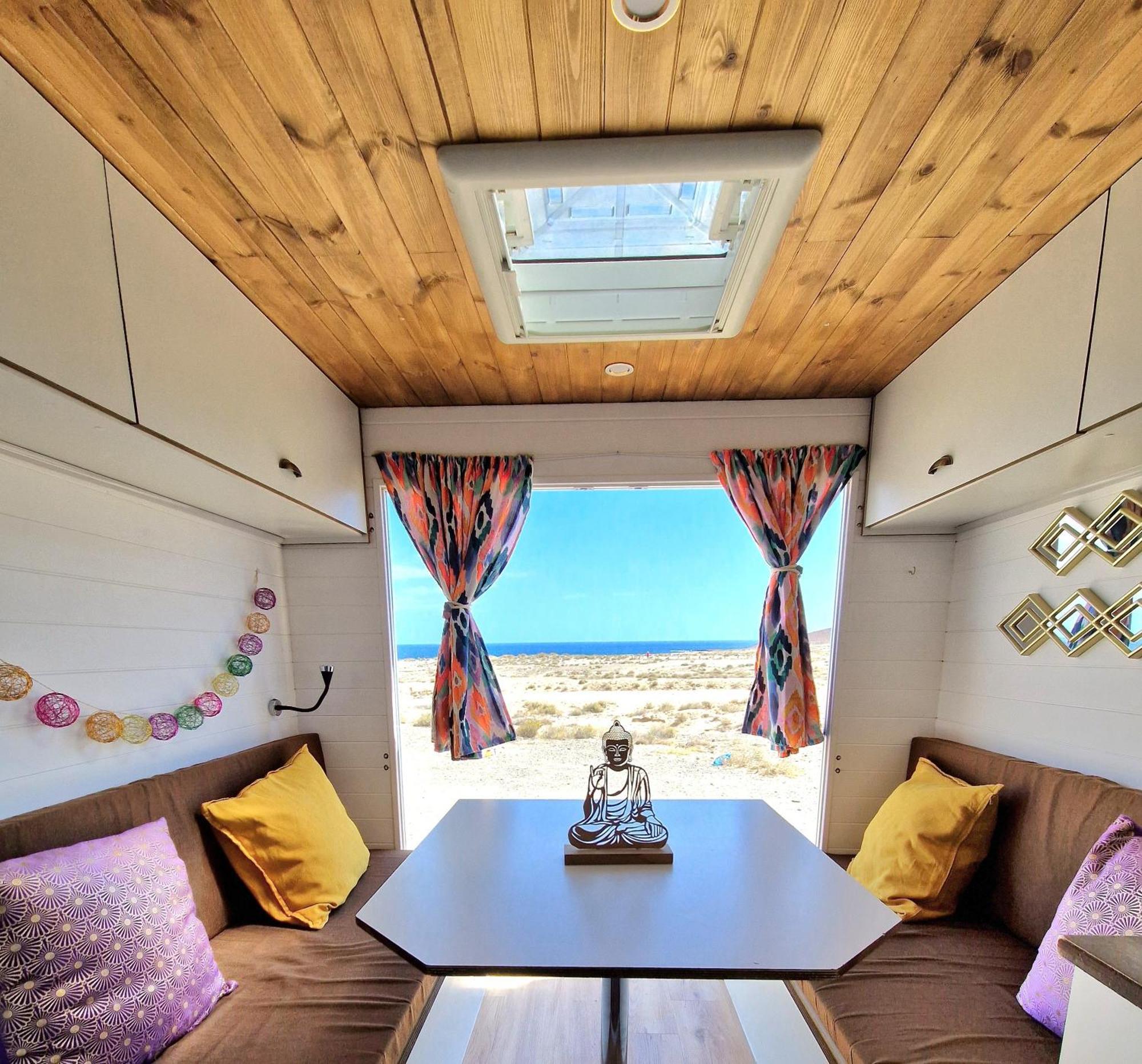 Campsite Static Camper In Front Of The Sea El Medano (Tenerife)